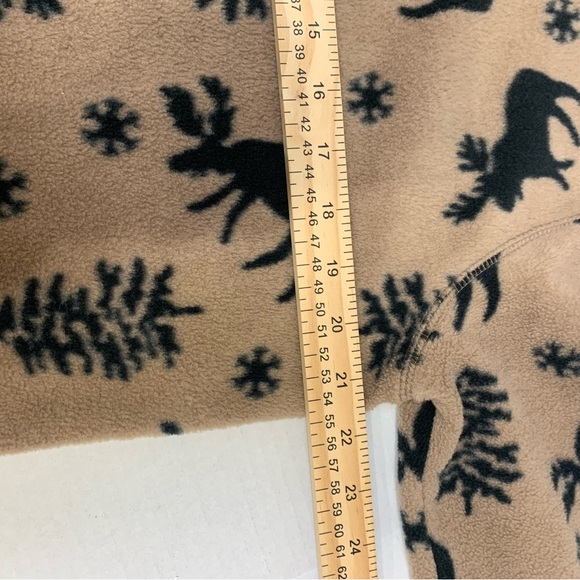 Diagonal Fleece with Reindeer size L Women’s Jacket - Picture 7 of 10